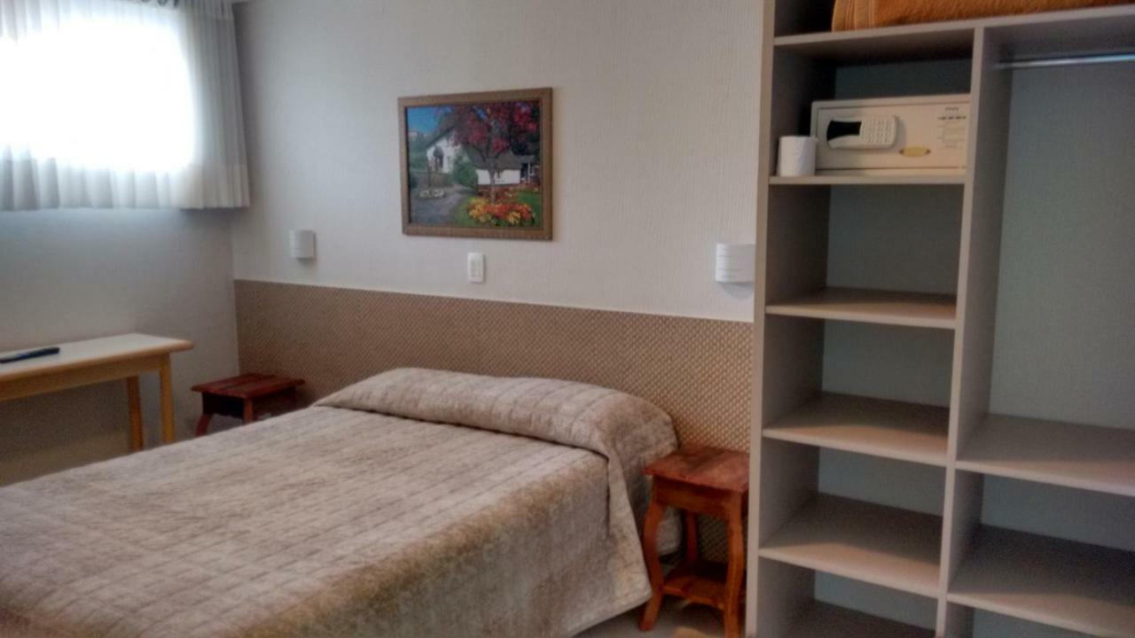 Hotel Santa Paula Гуаратуба Екстериор снимка